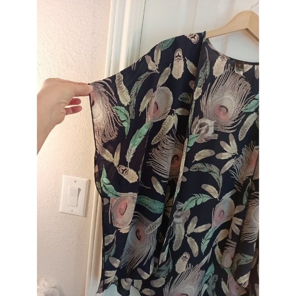 Women's I ❤️ Joah Boho Feather Print Lightweight Cardigan Small - Picture 5 of 7